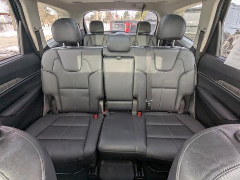 Used 2023 Kia Telluride SX X-Line image 16
