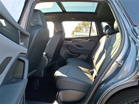 New 2026 Volkswagen Tiguan SE R-Line image 5