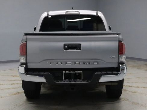 Used 2021 Toyota Tacoma TRD Off-Road image 9