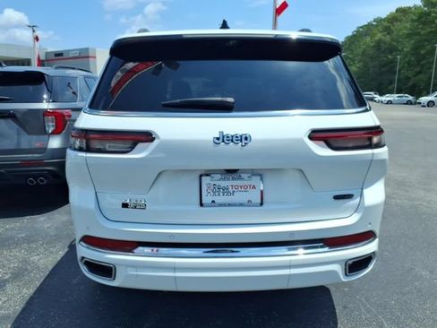 Used 2023 Jeep Grand Cherokee L Overland w/ Luxury Tech Group IV AWD/4WD image 2