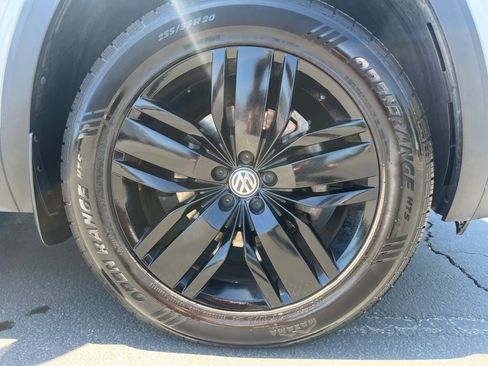 Used 2019 Volkswagen Atlas SE w/ Panoramic Sunroof Package AWD/4WD image 30