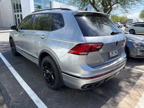 Used 2024 Volkswagen Tiguan SE R-Line FWD image 4