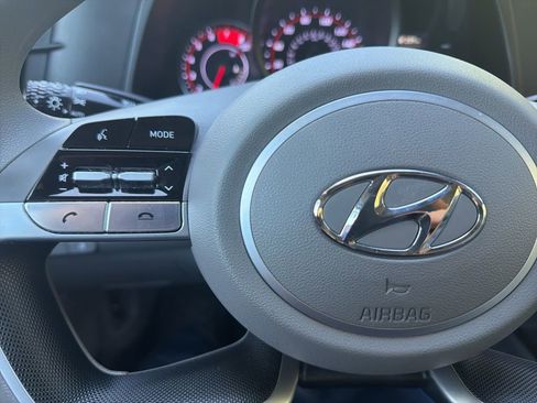 Used 2023 Hyundai Elantra SEL w/ Cargo Package image 23