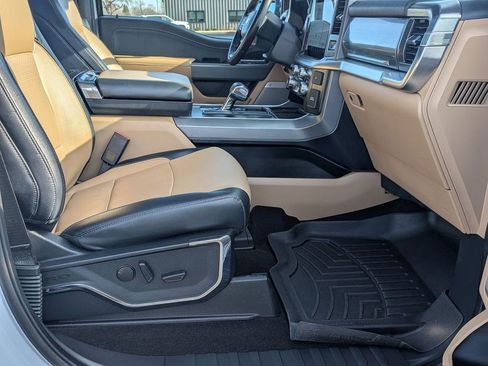 Used 2022 Ford F150 Lariat AWD/4WD image 8