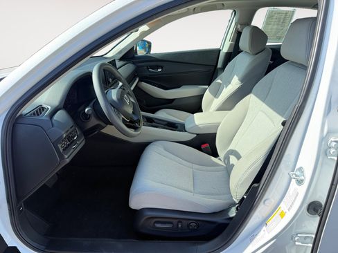 Used 2024 Honda Accord EX image 10