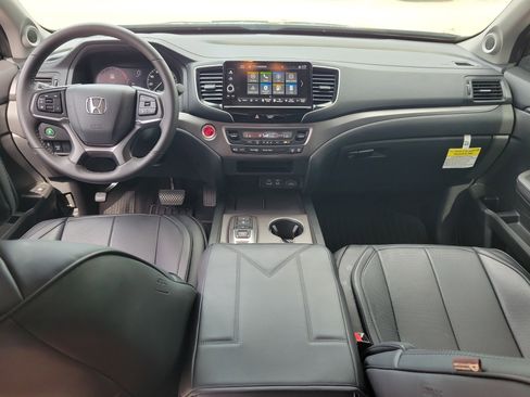 Certified 2025 Honda Ridgeline Sport image 17