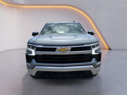 Used 2024 Chevrolet Silverado 1500 LT AWD/4WD image 8