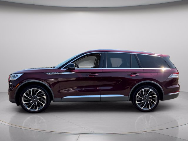 Used 2020 Lincoln Aviator Reserve w/ Equipment Group 202A AWD/4WD image 3