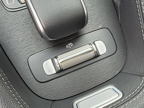 Used 2026 Mercedes-Benz GLS 450 4MATIC image 41