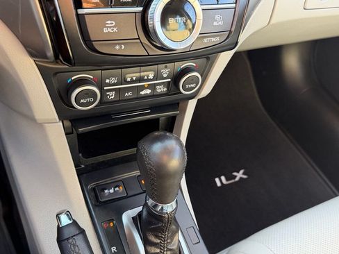 Used 2016 Acura ILX FWD image 24