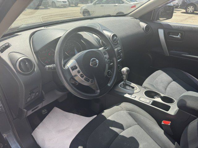 Used 2014 Nissan Rogue S w/ Convenience Package AWD/4WD image 10