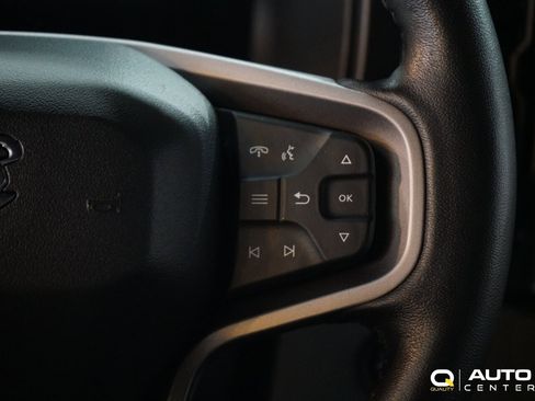 Used 2023 Ford Bronco Badlands image 18