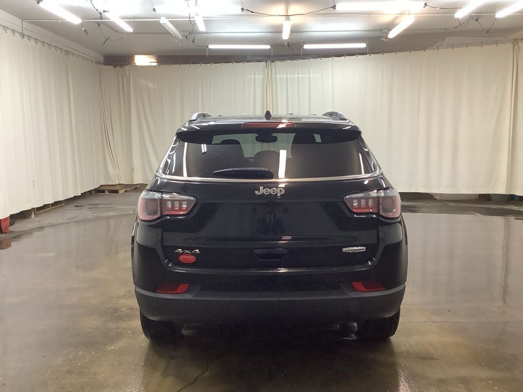 Used 2024 Jeep Compass Latitude AWD/4WD image 7
