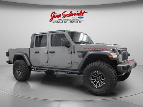 Used 2021 Jeep Gladiator Mojave w/ Trailer Tow Package AWD/4WD image 2