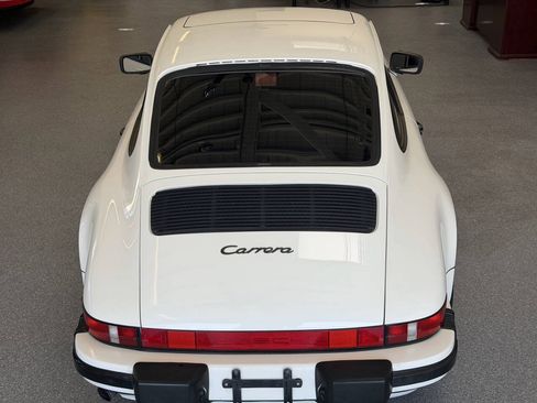 Used 1988 Porsche 911 Carrera RWD image 15