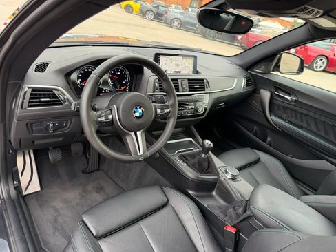 Used 2018 BMW M2 RWD image 22