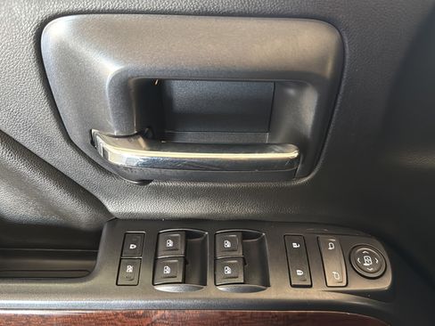 Used 2015 GMC Sierra 1500 SLE w/ SLE Value Package AWD/4WD image 10