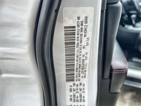 Used 2014 Jeep Cherokee Trailhawk w/ Technology Group image 33