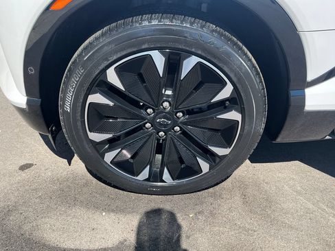 New 2025 Chevrolet Blazer EV RS w/ Super Cruise Package AWD/4WD image 27
