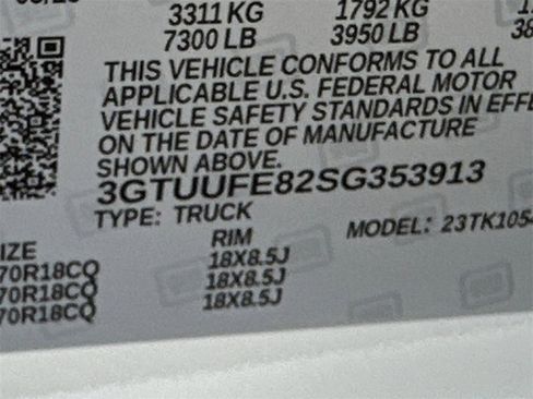 Used 2025 GMC Sierra 1500 AT4X image 35