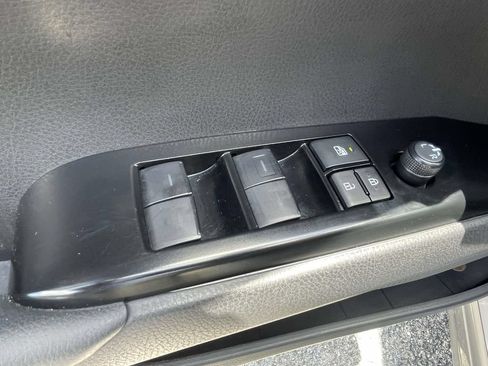 Used 2025 Toyota Camry SE w/ Multimedia Upgrade Package FWD image 15