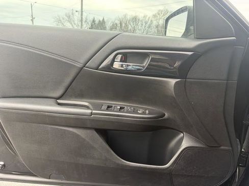 Used 2013 Honda Accord Sport image 8