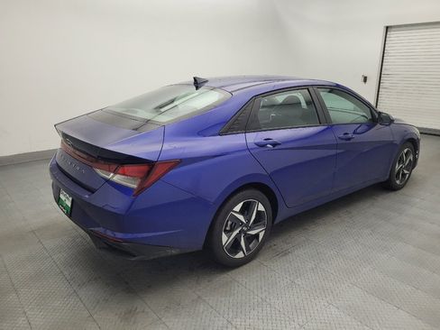 Used 2023 Hyundai Elantra SEL w/ Convenience Package FWD image 9
