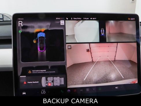 Used 2025 Tesla Model Y Long Range image 18