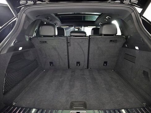 Certified 2024 Porsche Cayenne AWD/4WD image 30