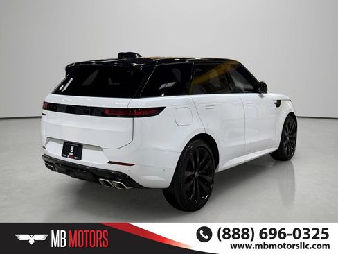 Used 2025 Land Rover Range Rover Sport Dynamic SE AWD/4WD image 5