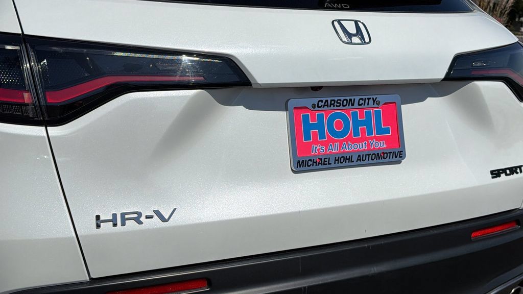 Used 2024 Honda HR-V Sport image 28