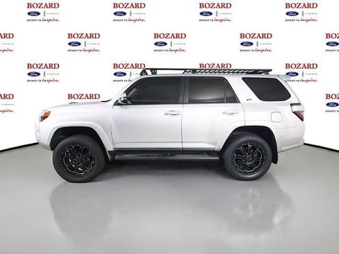 Used 2019 Toyota 4Runner SR5 Premium AWD/4WD image 5