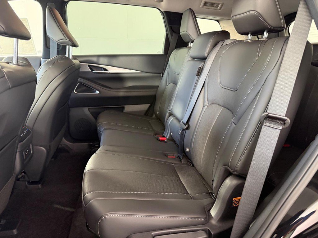 New 2027 INFINITI QX60 Luxe AWD/4WD image 17