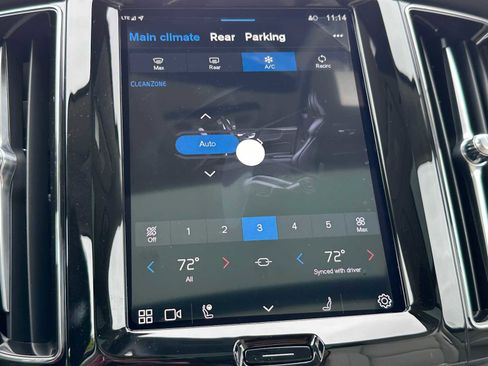 New 2025 Volvo XC60 B5 Ultra w/ Protection Package Premier image 28