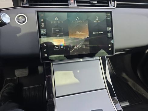 Certified 2025 Land Rover Range Rover Evoque S AWD/4WD image 23
