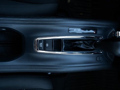 Used 2022 Honda HR-V EX image 29