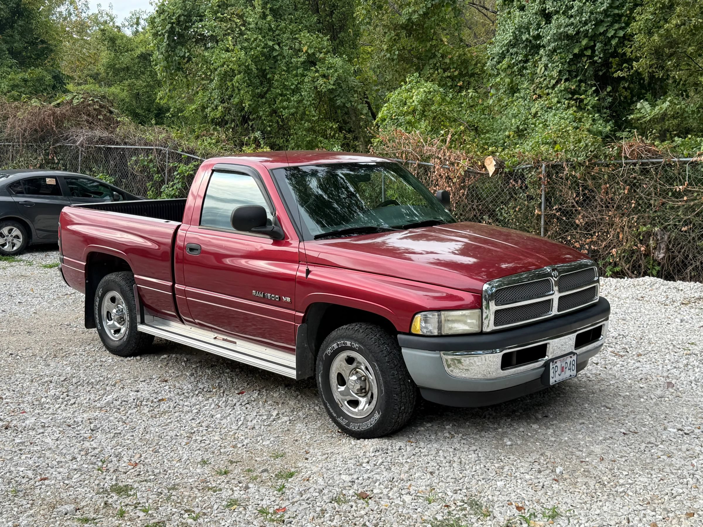 Used 1999 Dodge Ram 1500 Truck 2WD Regular Cab image 1