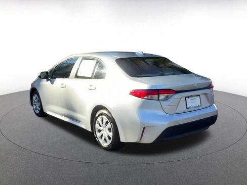 Used 2025 Toyota Corolla LE image 10