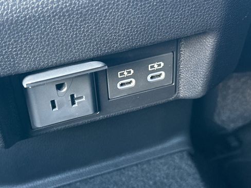 New 2025 Toyota Tacoma TRD Off-Road image 15