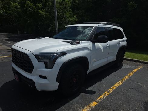 Used 2025 Toyota Sequoia TRD Pro AWD/4WD image 1