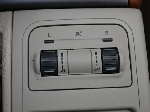 Used 2005 Subaru Legacy 2.5GT Limited image 23