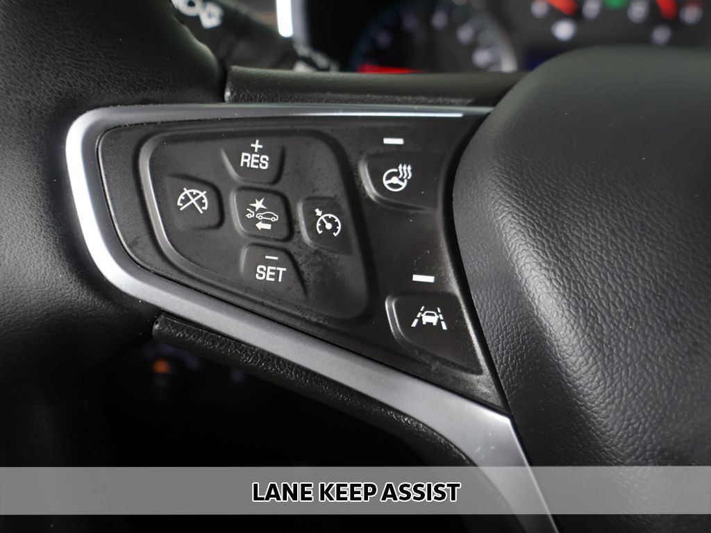 Used 2023 Chevrolet Equinox Premier FWD image 3