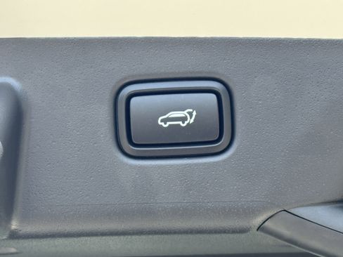 New 2025 Kia Niro SX image 10