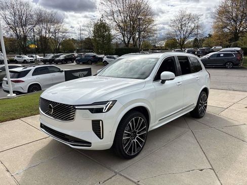 New 2026 Volvo XC90 B6 Plus w/ Protection Package Premier image 3