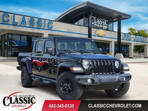 Used 2022 Jeep Gladiator Sport AWD/4WD image 1