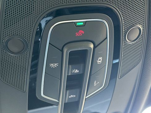 Used 2024 Audi Q5 e Prestige image 24