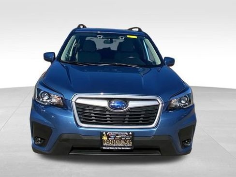 Used 2019 Subaru Forester Premium image 2