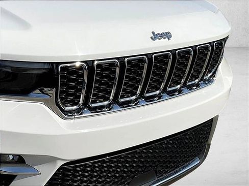 Used 2022 Jeep Grand Cherokee Limited RWD image 28