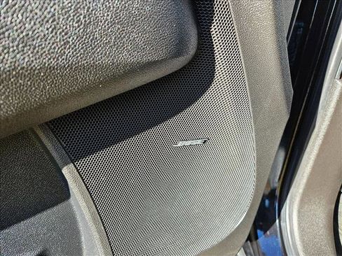 Used 2016 Buick Enclave Leather image 8