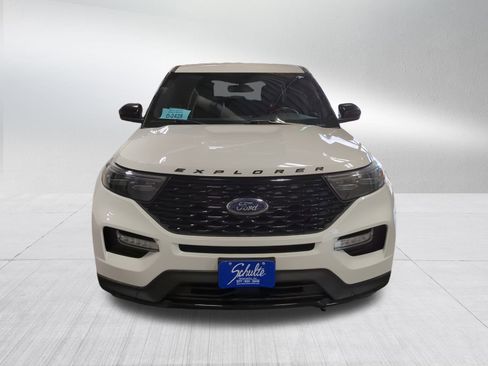 Used 2022 Ford Explorer ST-Line image 2